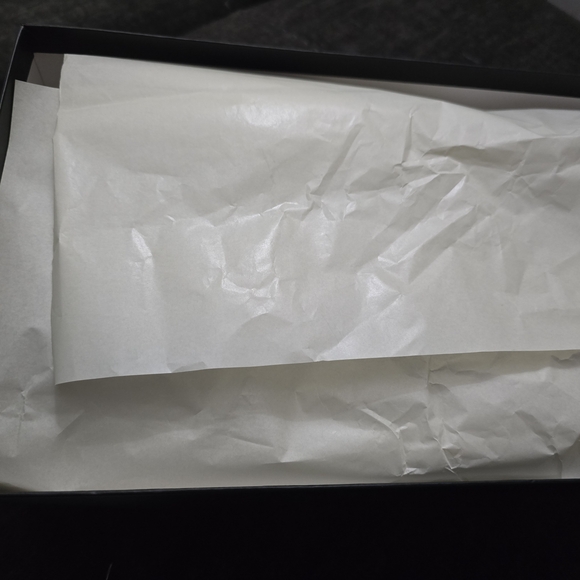 J/SLIDES Maroon and White Casual Sneakers - Picture 11 of 15